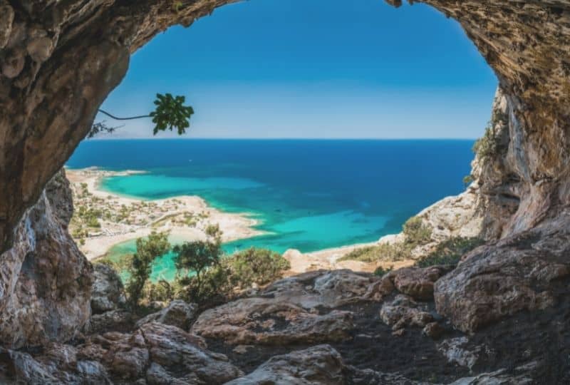Honeymoon on greek islands , Crete