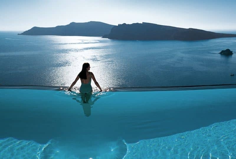  Honeymoon on greek islands, Perivolas Boutique Hotel