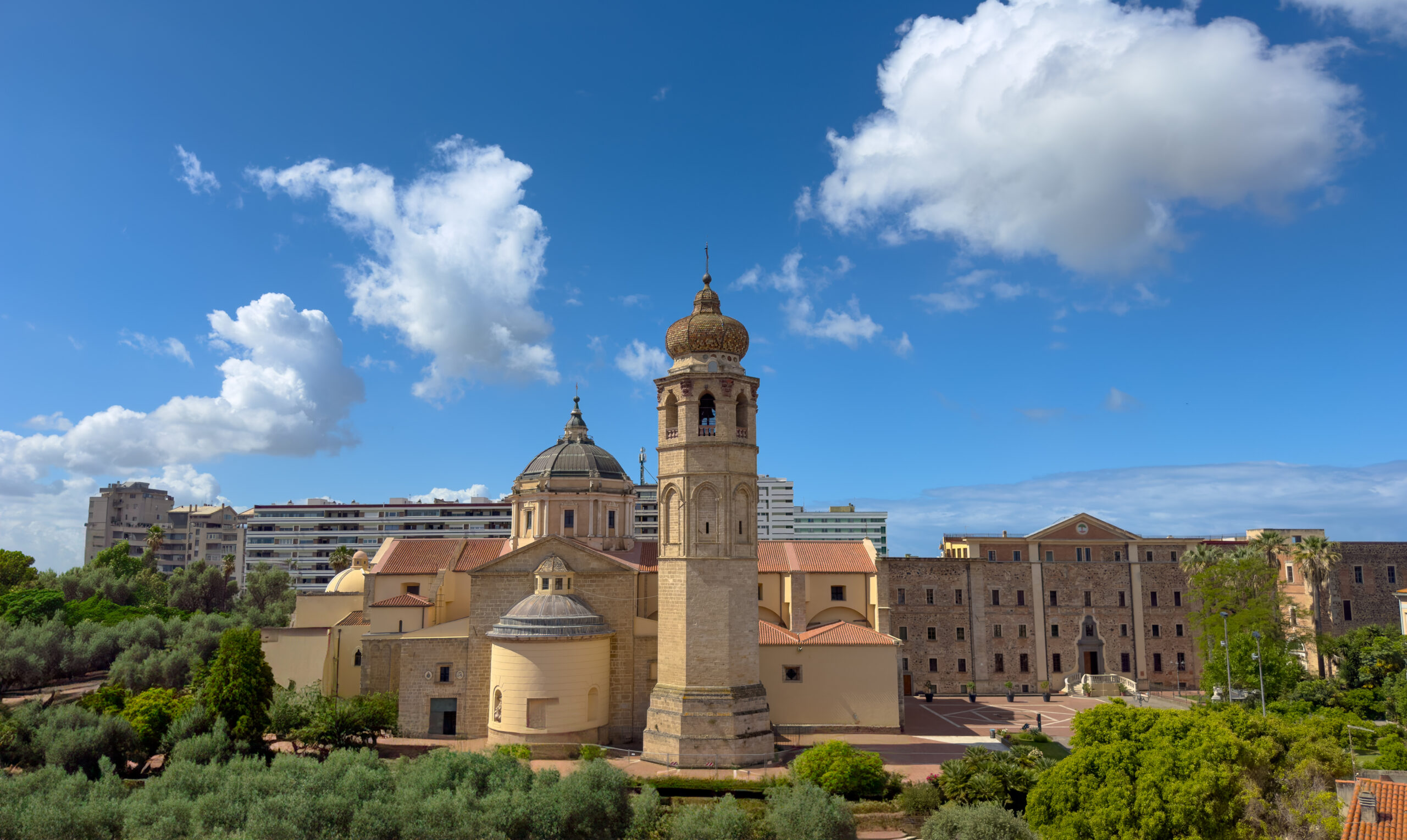 The Ultimate Traveler’s Guide to Sardinia: Beaches, Food, and Adventure